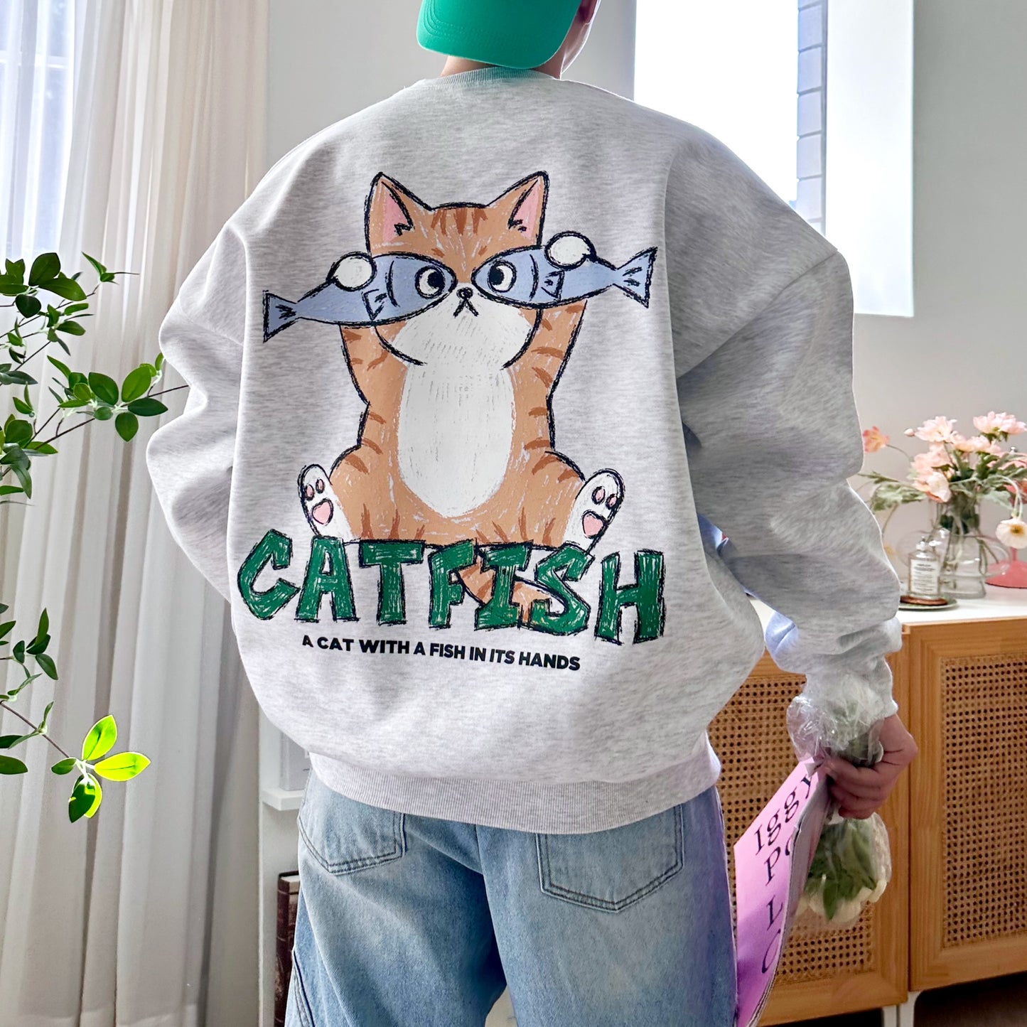 TSP-59 Cat with Fish Blindfold Sweatshirt